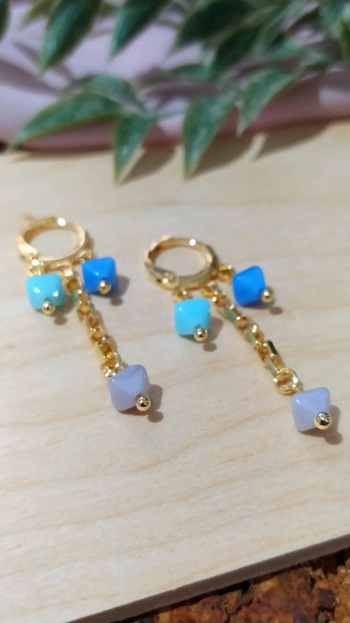 Brinco argola cristais de murano azul banhado em Ouro 18k Majuh Semijoias Handmade