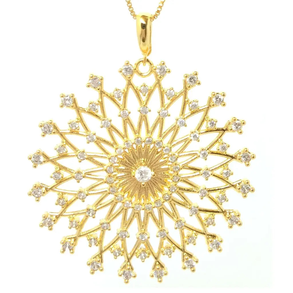 Colar medalha geométrico zircônias cristal banhado em Ouro 18k Majuh Semijoias Handmade